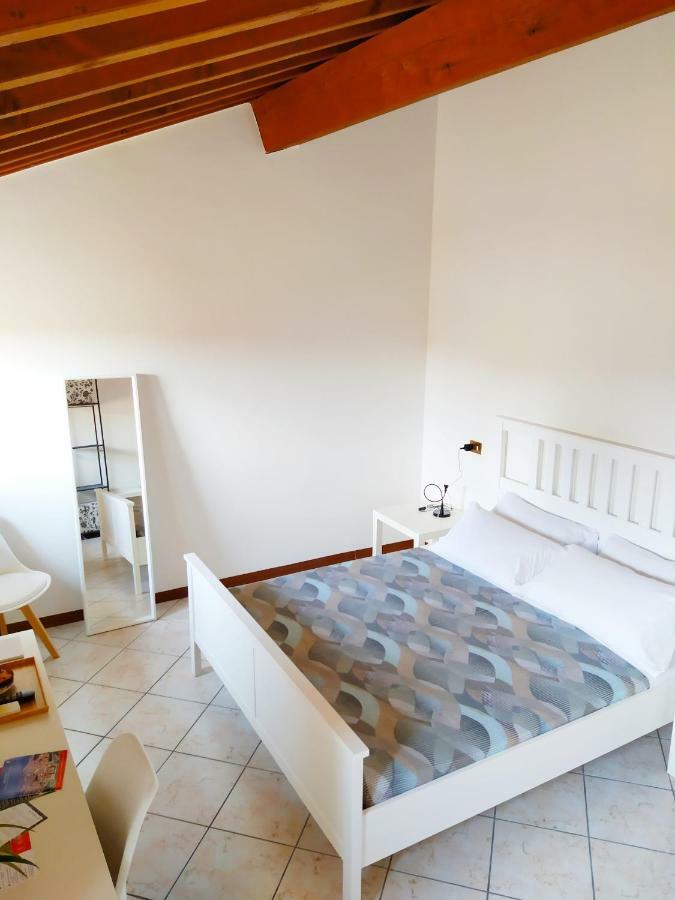 Carducci 49 Hotel Mantova Kültér fotó