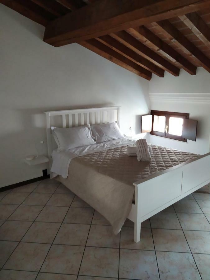 Carducci 49 Hotel Mantova Kültér fotó