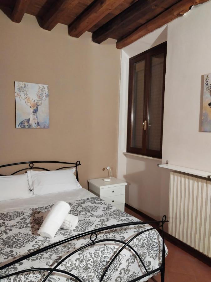 Carducci 49 Hotel Mantova Kültér fotó